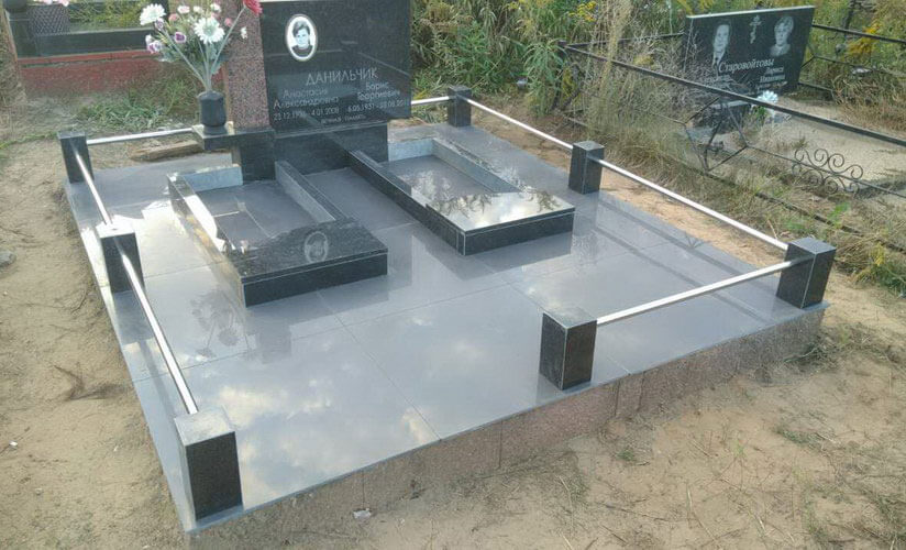 установка памятника на могилу