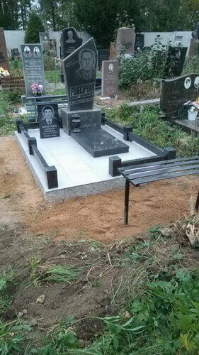 памятники на могилу из гранита